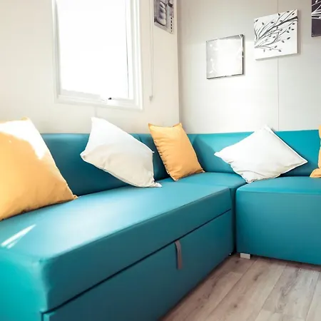 Revees Pour 8 Personnes A Oasis Village *
