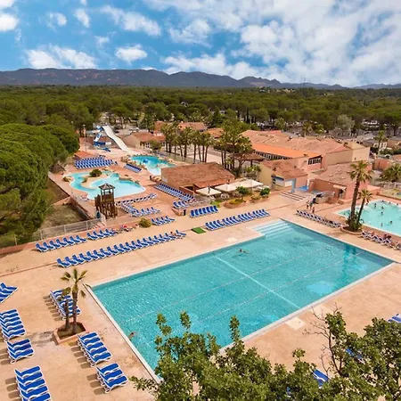 Revees Pour 8 Personnes A Oasis Village * Puget-sur Argens